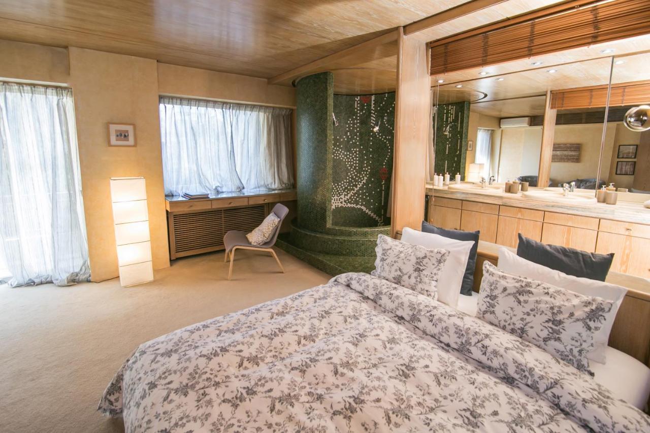 One-Of-A-Kind Athens Riviera Apartment Εξωτερικό φωτογραφία